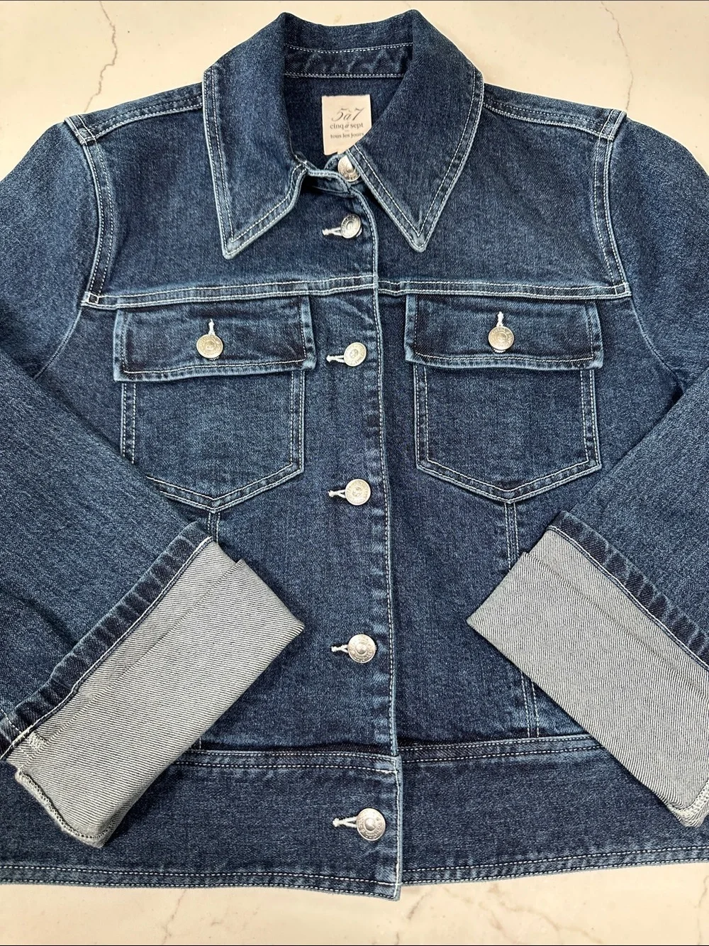 cinq a sept Denim Label Tag on Dark Blue Fabric - Picture 3 of 6